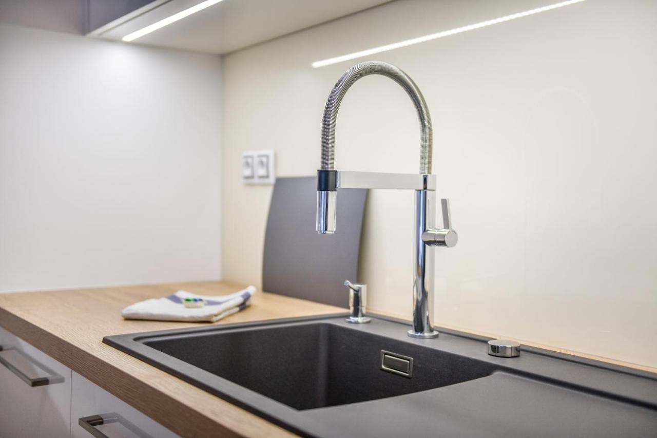 Mozart Central Apartments With Garage براغ المظهر الخارجي الصورة